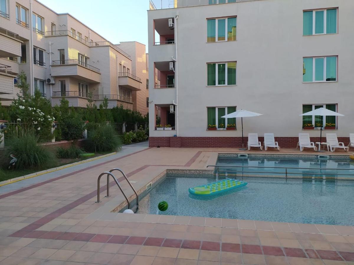Apartment In Complex Tara Равда Екстер'єр фото
