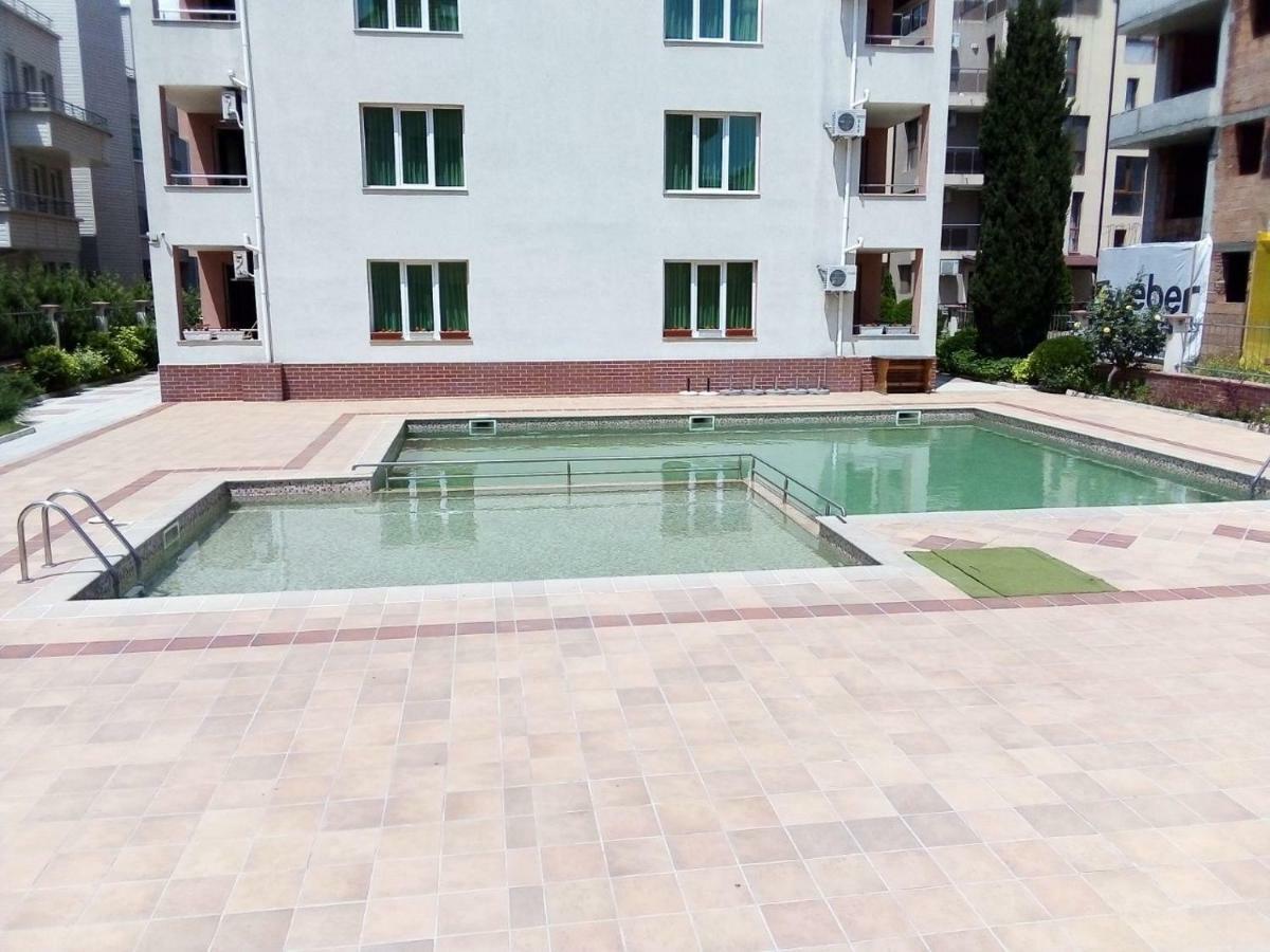Apartment In Complex Tara Равда Екстер'єр фото